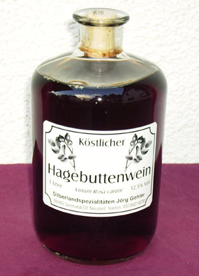 Hagebuttenwein